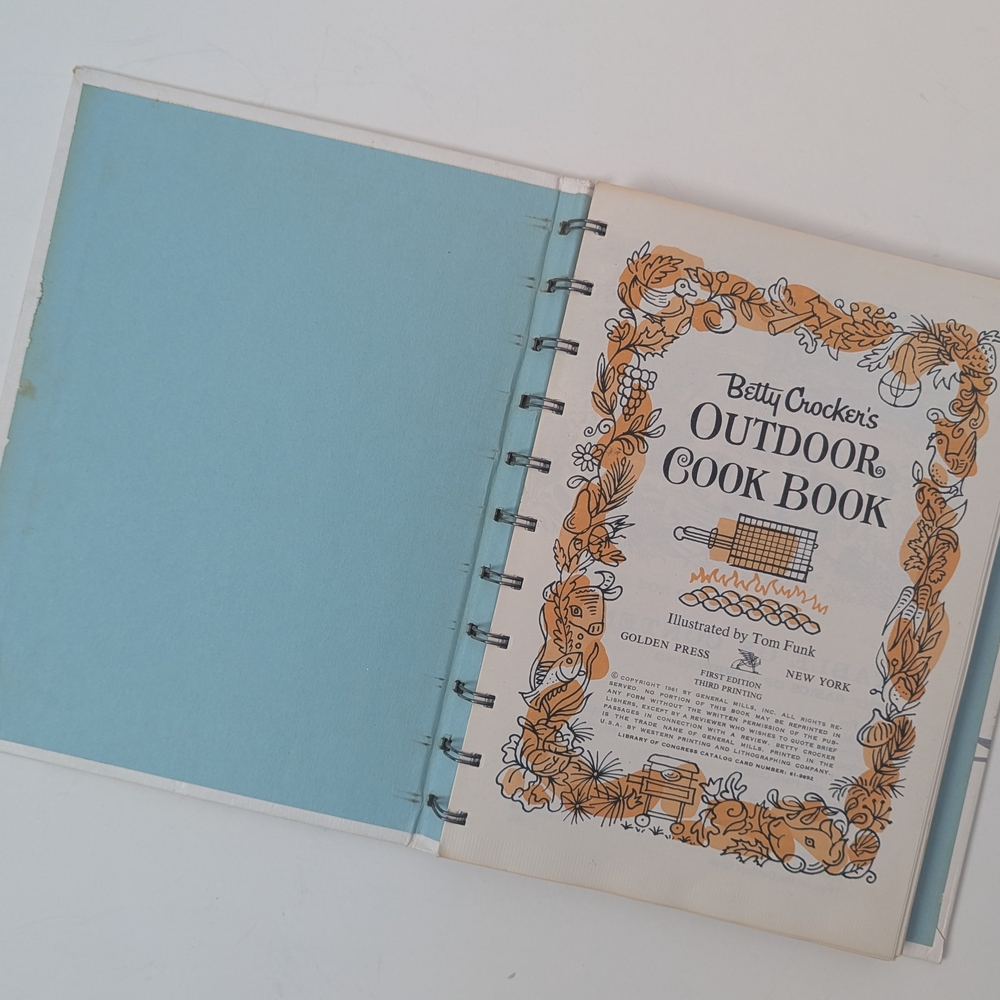 Betty Crocker's Outdoor Cook Book - Picture 2 of 10